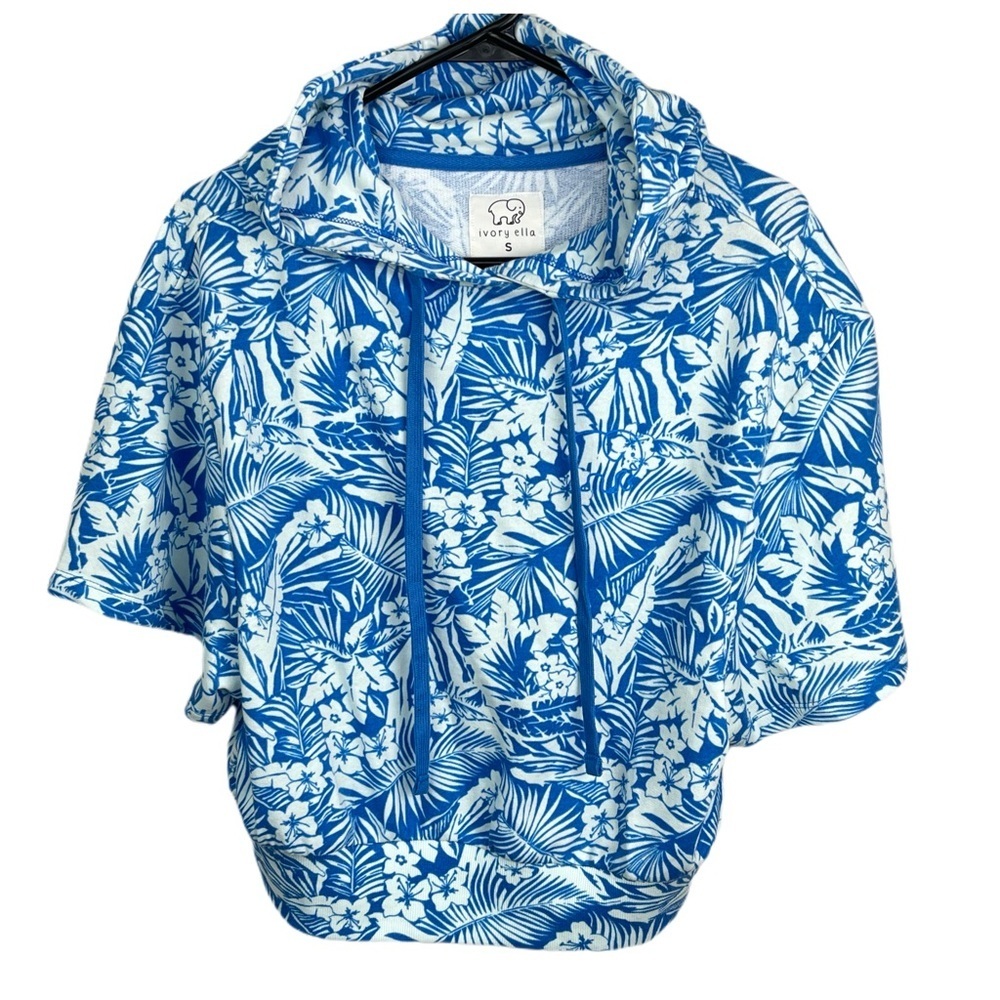 NWT Ivory Ella Andrea Tropic print Cropped Hoodie